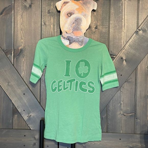 Tops - Vintage Celtic shirt